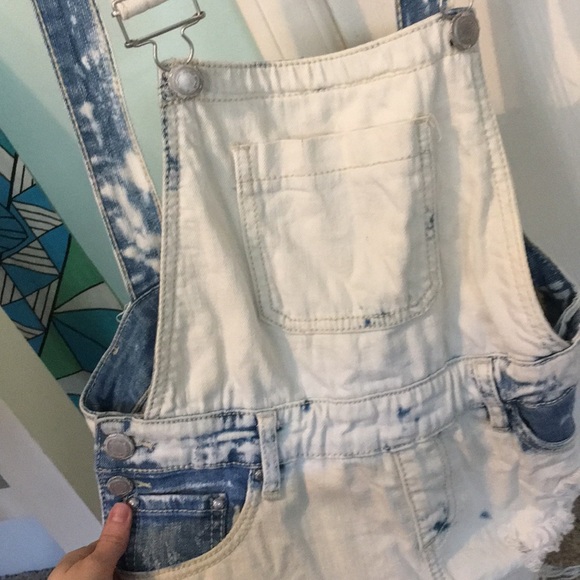 Short Overalls - Picture 3 of 3